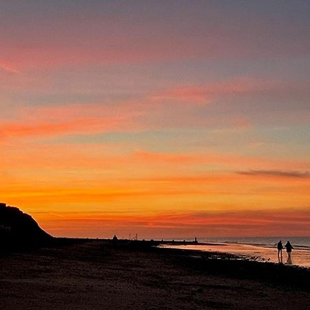 The Beehive Villa Mundesley Buitenkant foto